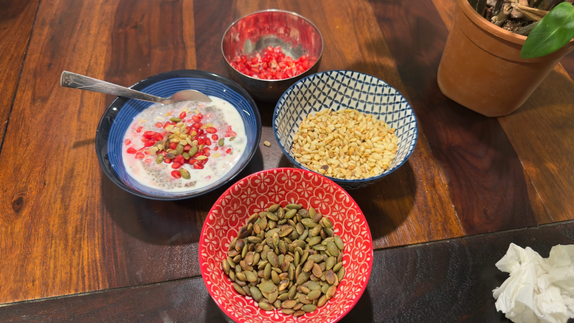 Wholesome ingredients for a diabetes-friendly smoothie bowl